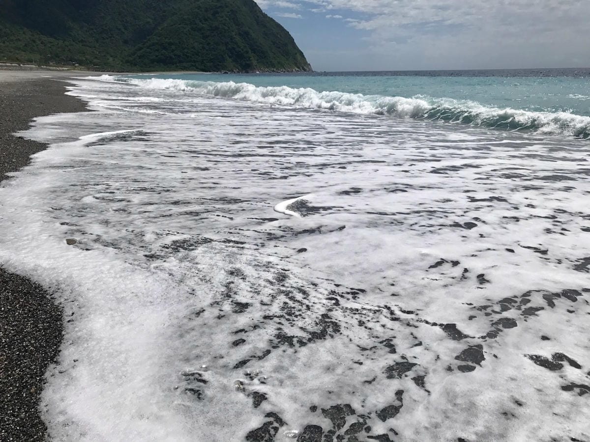 【看見蘇花之美】一個被遺忘的秘境、弧線優美的海灣、天然的海蝕奇景《和仁礫灘 》/清水斷崖_驚險壯觀海岸欣賞點《和仁界碑》、《和清隧道》、《崇德休憩據點 》 柚子芳姐_旅遊札記_2019.