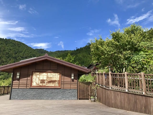 【宜蘭_太平山一日遊】就要醬玩探訪最美的見晴懷古步道愛在浪漫紫葉槭隧道漫步芬多精原始森林裏搭蹦蹦車造訪茂興懷古步道鳩之澤泡湯煮蛋趣柚子芳姐_旅遊札記