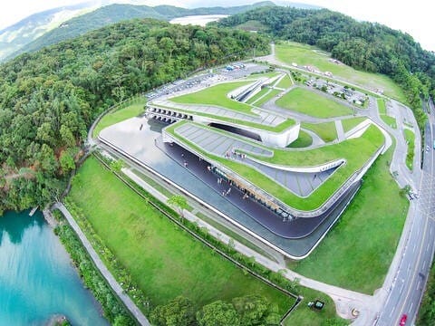 【南投日月潭輕旅行】向山遊客中心/日月潭搭船遊湖/日月潭文武廟/梅荷園涵碧步道/頭社水庫生態步道/頭社泥炭活盆地體驗/月牙灣獨木舟體驗/超夯紅茶觀光工廠_喝喝茶柚子芳姐_旅遊札記_2019.