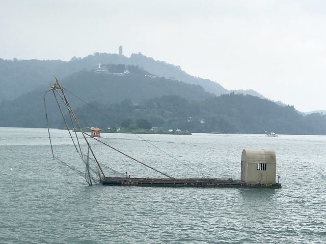 【南投日月潭輕旅行】向山遊客中心/日月潭搭船遊湖/日月潭文武廟/梅荷園涵碧步道/頭社水庫生態步道/頭社泥炭活盆地體驗/月牙灣獨木舟體驗/超夯紅茶觀光工廠_喝喝茶柚子芳姐_旅遊札記_2019.