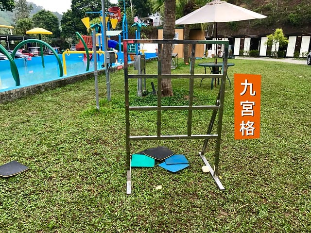 【苗栗大湖_微笑山丘露營區】預備備…尖叫聲!超瘋狂兒童親水樂園、超刺激極速空中飛梯、超長30公尺滑草道,還有沙池/塗鴨/攀岩/九宮格/環營步道,根本就是小朋友的歡樂天堂,嗨翻天啦! 柚子