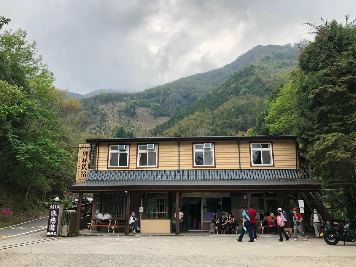 新竹五峰【英桃の天闊營地】捉住雲海季節的尾巴,站在白浪滾滾與雲霧繚繞之間/還有大漠蒙古包露營可體驗!(二訪)@柚子芳姐の旅遊札記