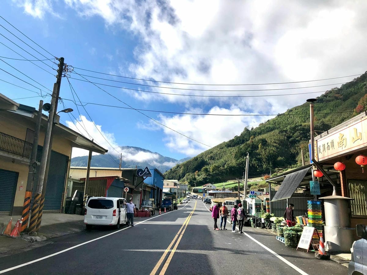 秋冬高山限定美景 台中【武陵農場】金色銀杏、夢幻楓紅、浪漫水杉、天空之鏡必賞絶美人氣景點一次滿足@柚子芳姐の旅遊札記