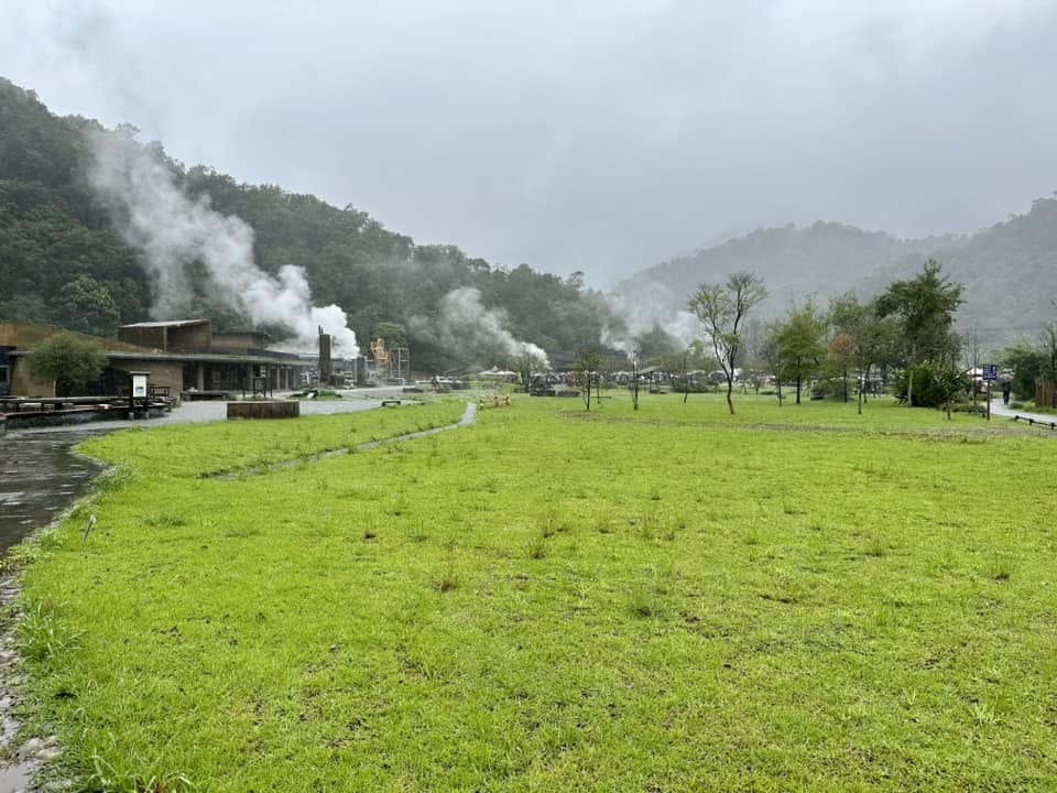 遠的要命農場【台中福壽山農場】”千櫻園” 粉紅櫻花海美爆了、陶醉在粉紅泡泡世界太夢幻了,真是美的要命!@柚子芳姐の旅遊札記