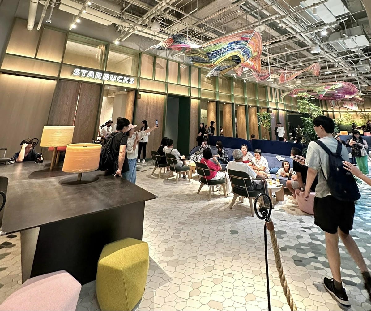 台北信義區【星巴克典藏DREAM PLAZA 台北】 【】