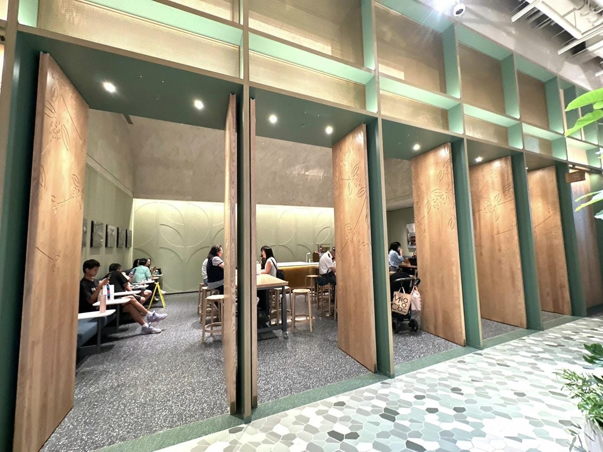 台北信義區【星巴克典藏DREAM PLAZA 台北】 【】