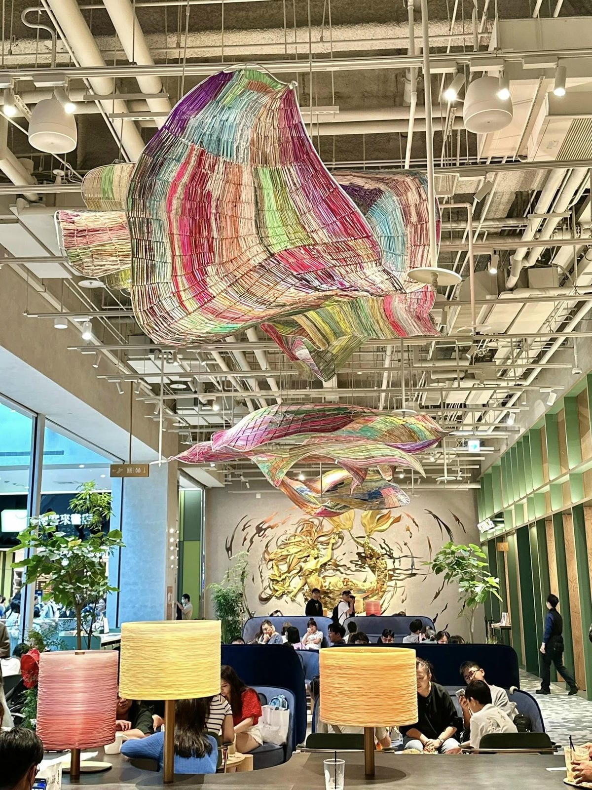 台北信義區【星巴克典藏DREAM PLAZA 台北】 【】