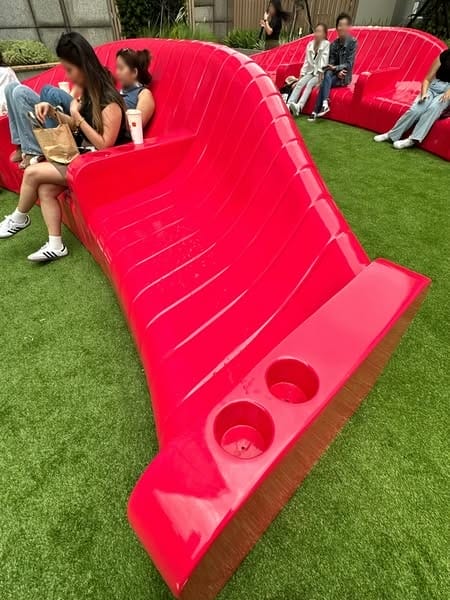 台北信義區【星巴克典藏DREAM PLAZA 台北】 【】