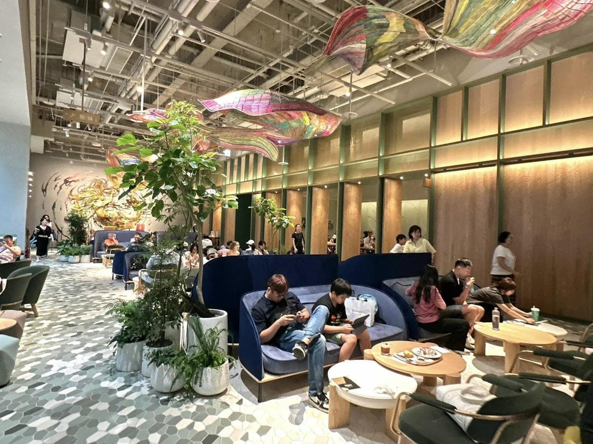台北信義區【星巴克典藏DREAM PLAZA 台北】 【】