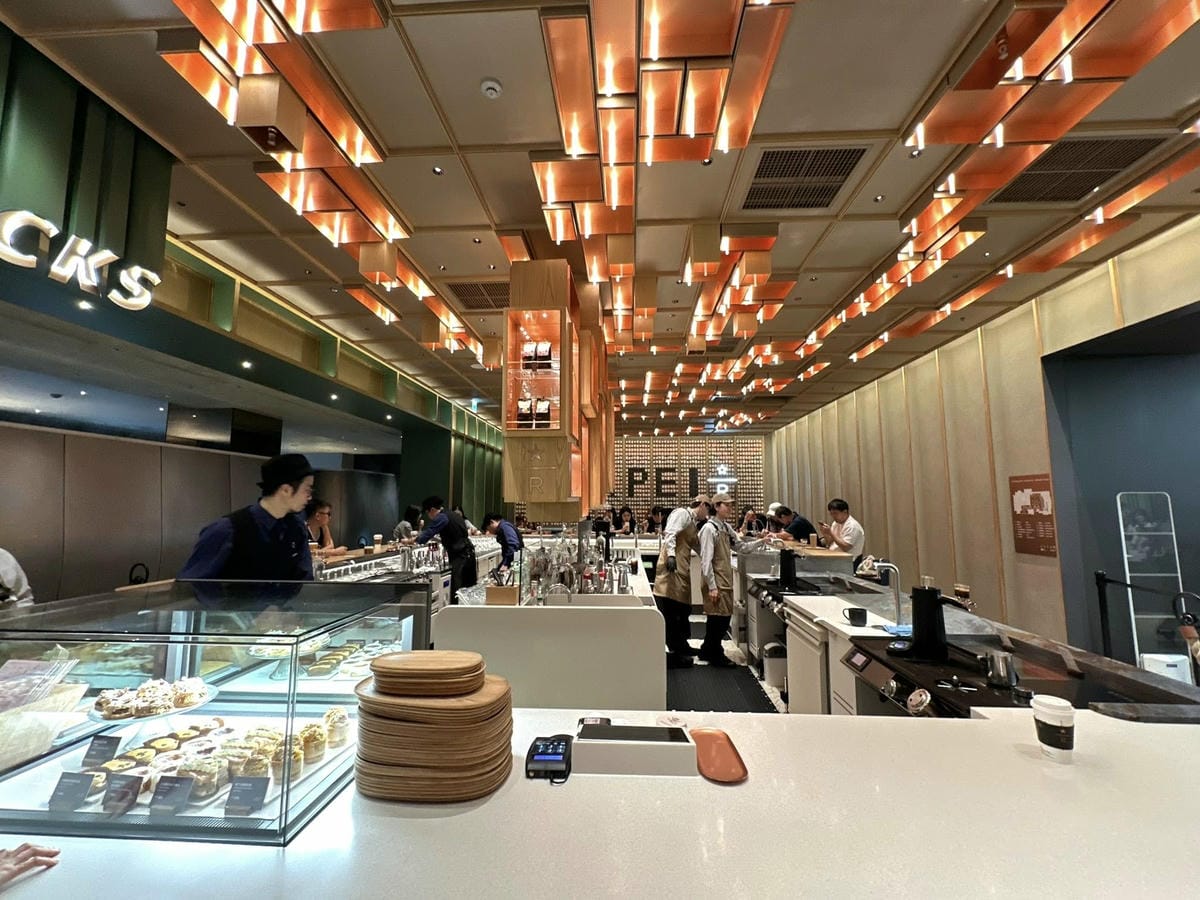 台北信義區【星巴克典藏DREAM PLAZA 台北】 【】