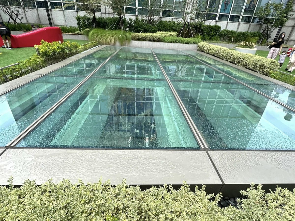 台北信義區【星巴克典藏DREAM PLAZA 台北】 【】